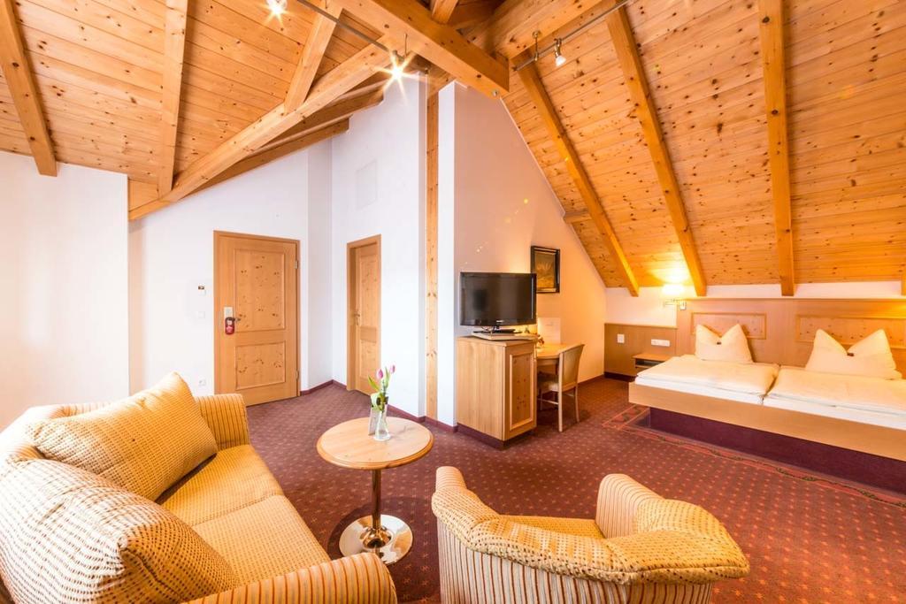 Metzgerei Gasthof Oberhauser - Hotel Zur Post Egling Habitación foto